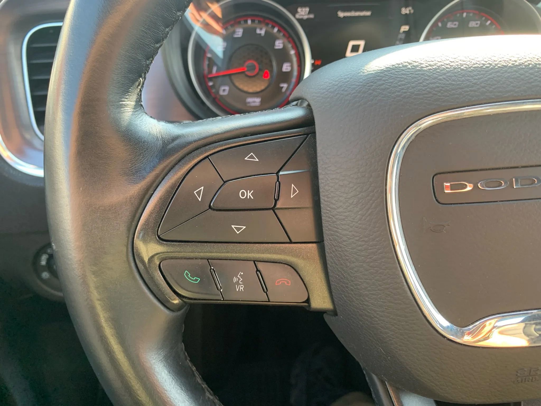Used 2016 Dodge Charger SE RWD image 14
