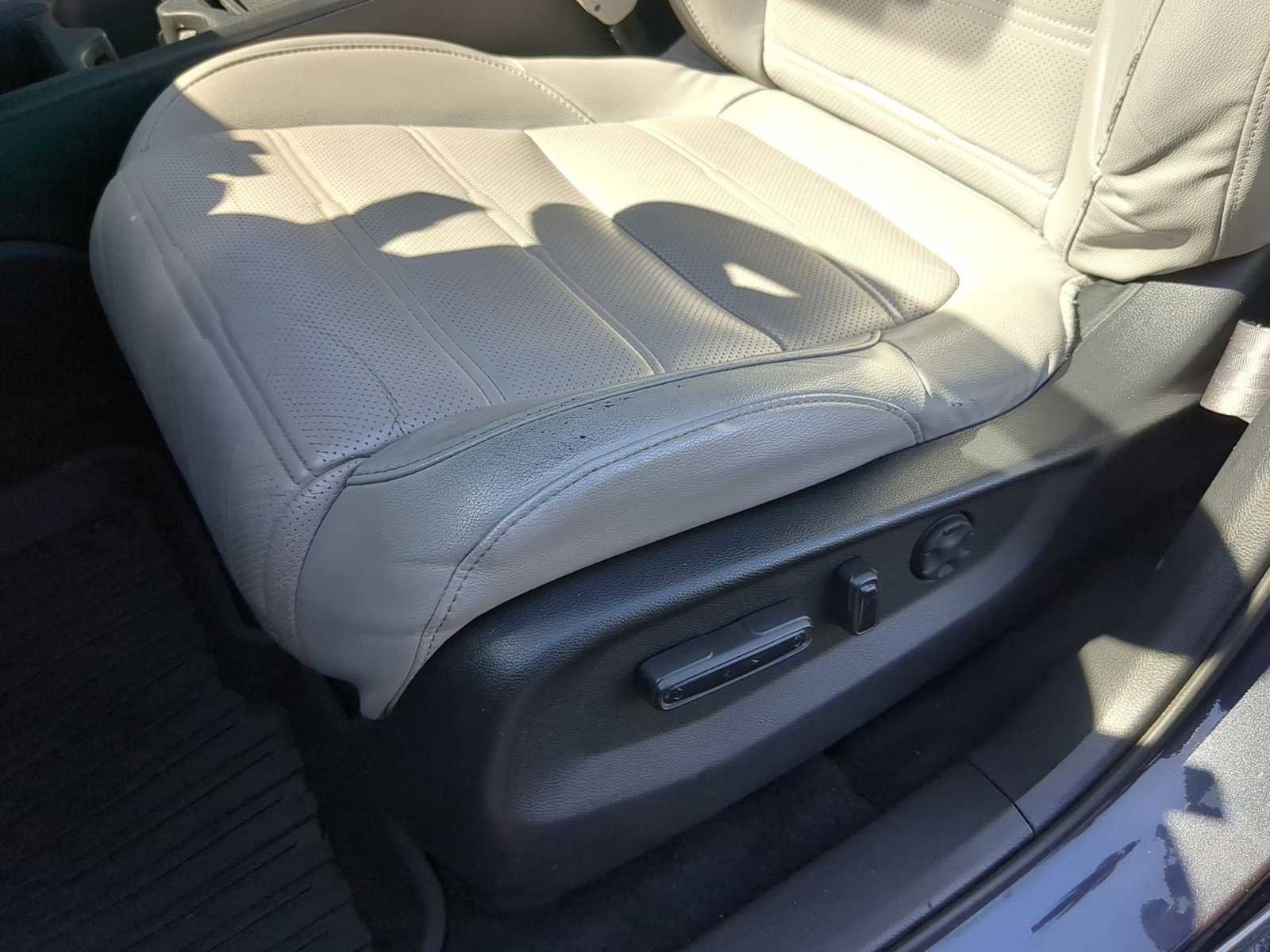 Used 2017 Honda CR-V Touring image 13