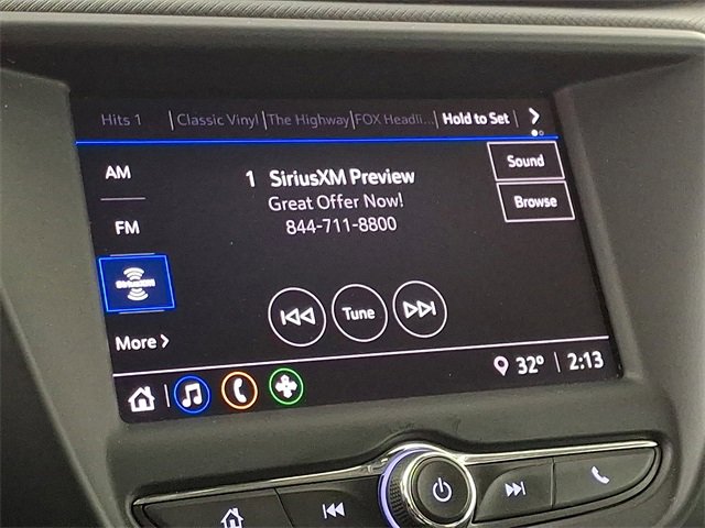 Used 2023 Chevrolet TrailBlazer LT image 3