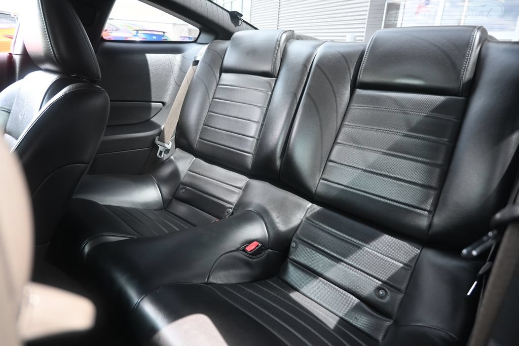 Used 2007 Ford Mustang Shelby GT500 RWD image 22
