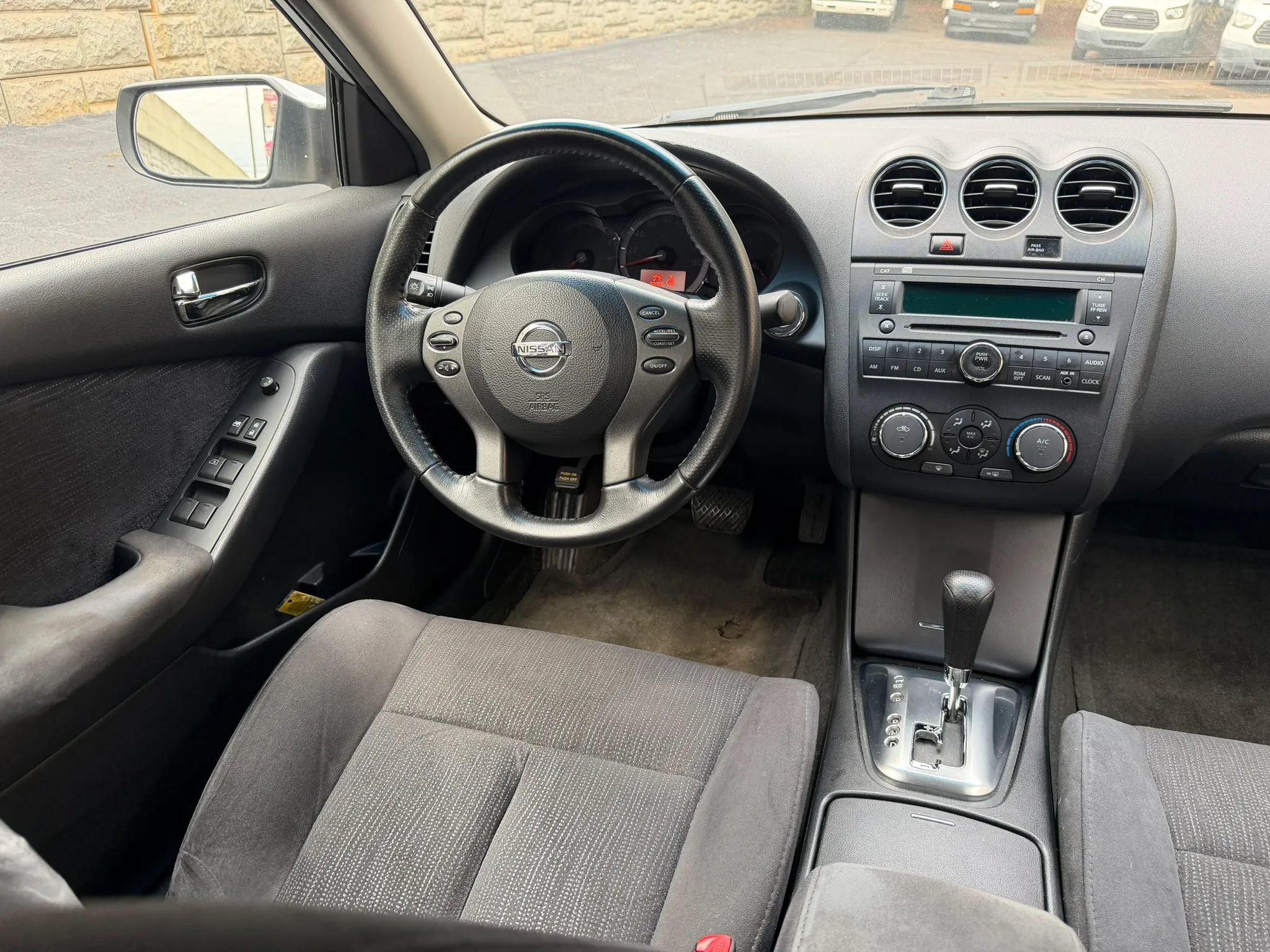 Used 2011 Nissan Altima 2.5 S w/ Special Edition Pkg FWD image 14