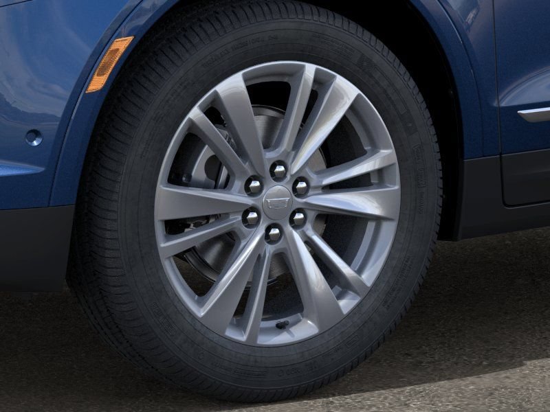 New 2026 Cadillac XT5 Premium Luxury w/ LPO, Floor Liner Package AWD/4WD image 9