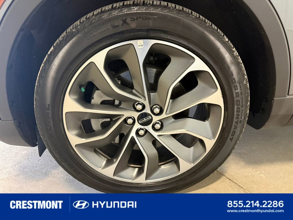 Used 2023 Lincoln Nautilus Reserve AWD/4WD image 9