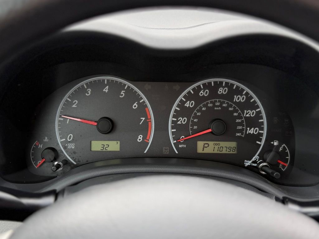 Used 2013 Toyota Corolla LE image 9