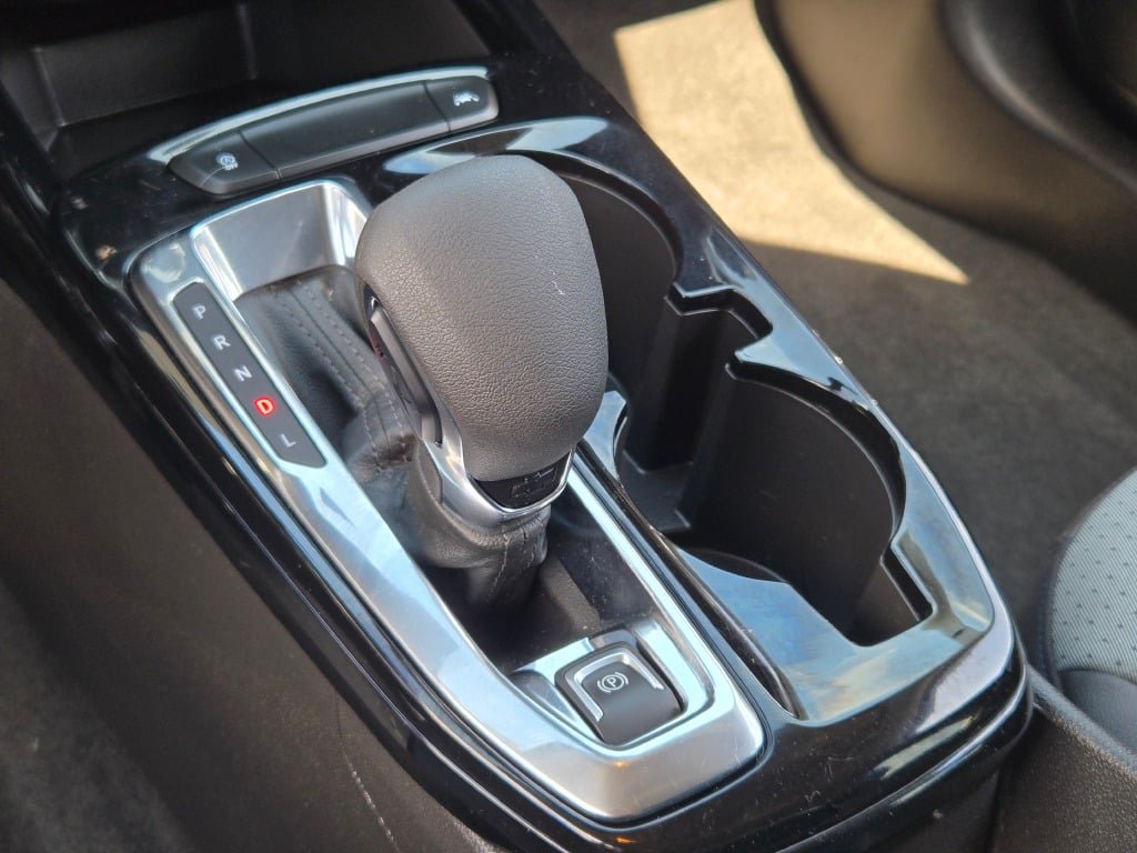Used 2026 Chevrolet Trax LT FWD image 28