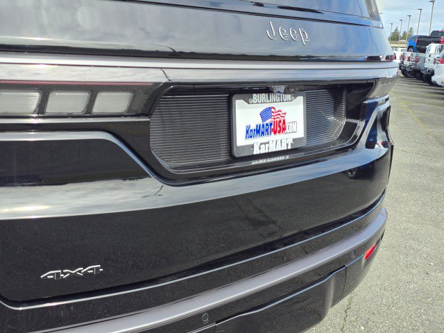 New 2026 Jeep Grand Wagoneer Limited AWD/4WD image 6