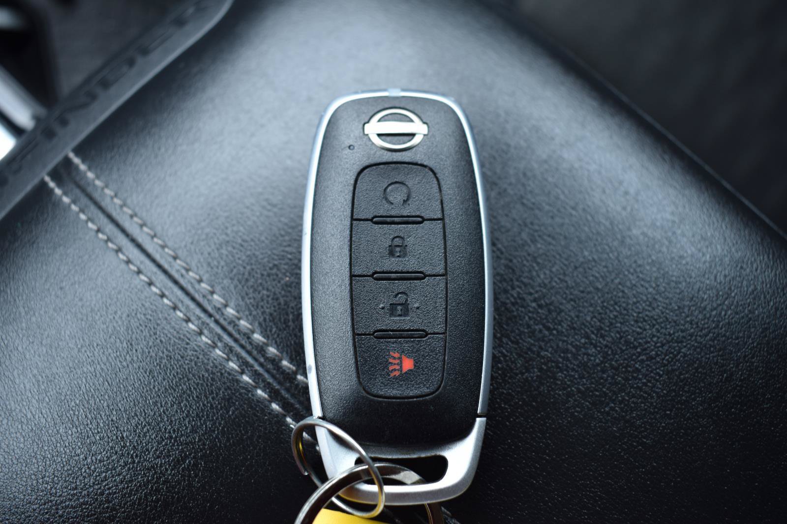 Used 2024 Nissan Pathfinder SV FWD image 44