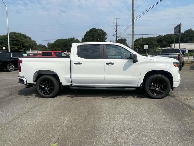 New 2026 Chevrolet Silverado 1500 Custom w/ Turbomax Blackout Package RWD video 2