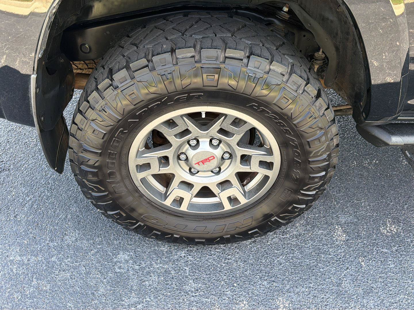 Used 2018 Toyota 4Runner TRD Off-Road Premium AWD/4WD image 42