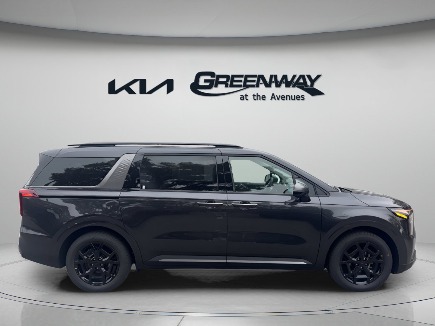 New 2026 Kia Carnival SX w/ SX Dark Edition Package FWD image 5