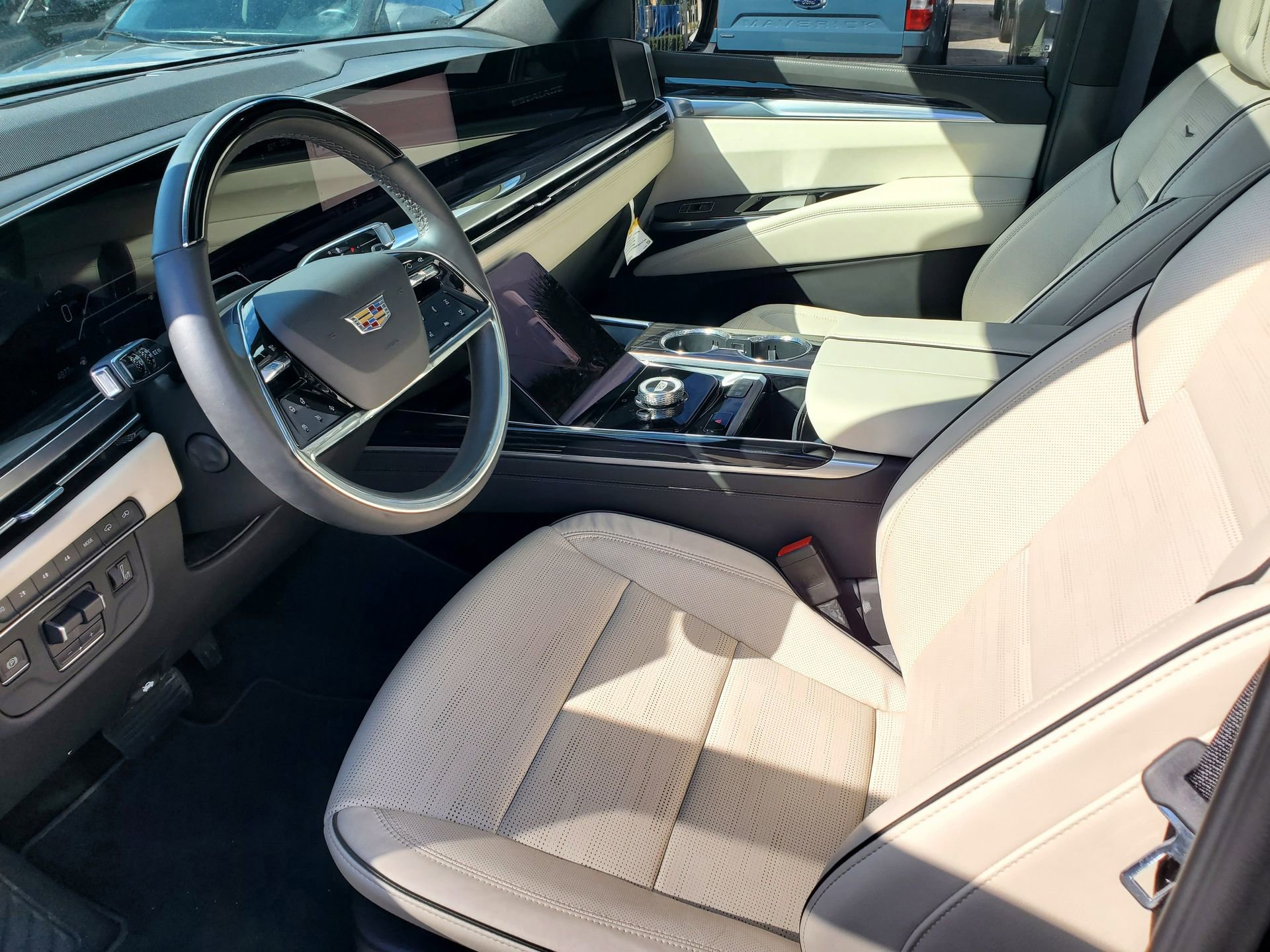 Used 2025 Cadillac Escalade Sport w/ Touring Package image 21