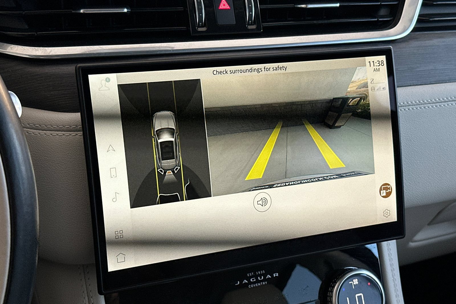 Used 2023 Jaguar F-PACE S AWD/4WD image 19