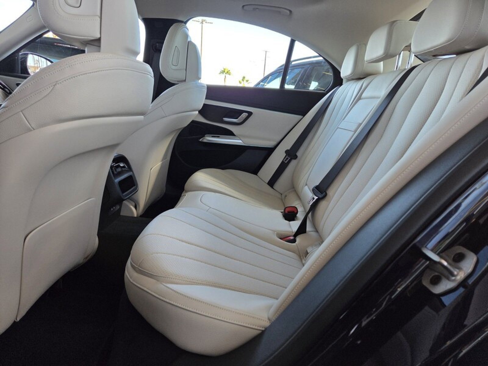 New 2026 Mercedes-Benz E 350 Sedan image 13