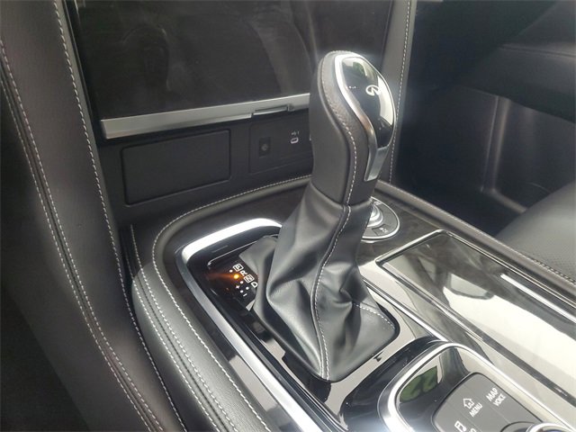 Used 2022 INFINITI QX80 Luxe w/ Cargo Package image 29