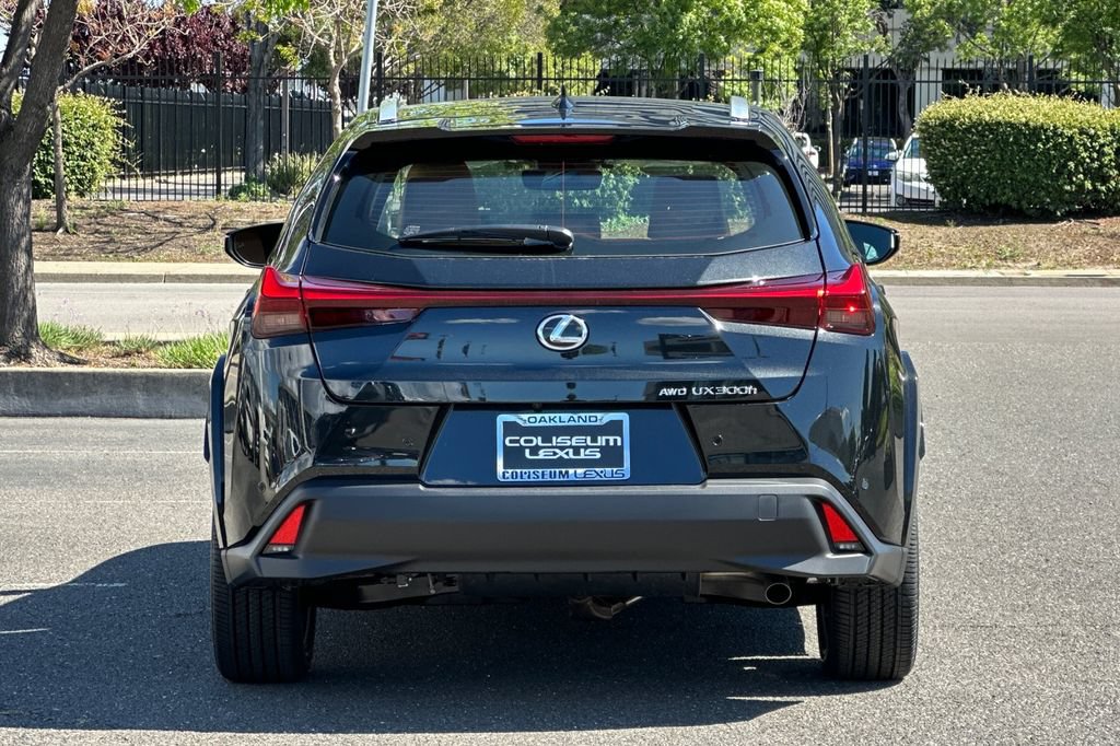 New 2026 Lexus UX 300h AWD image 5
