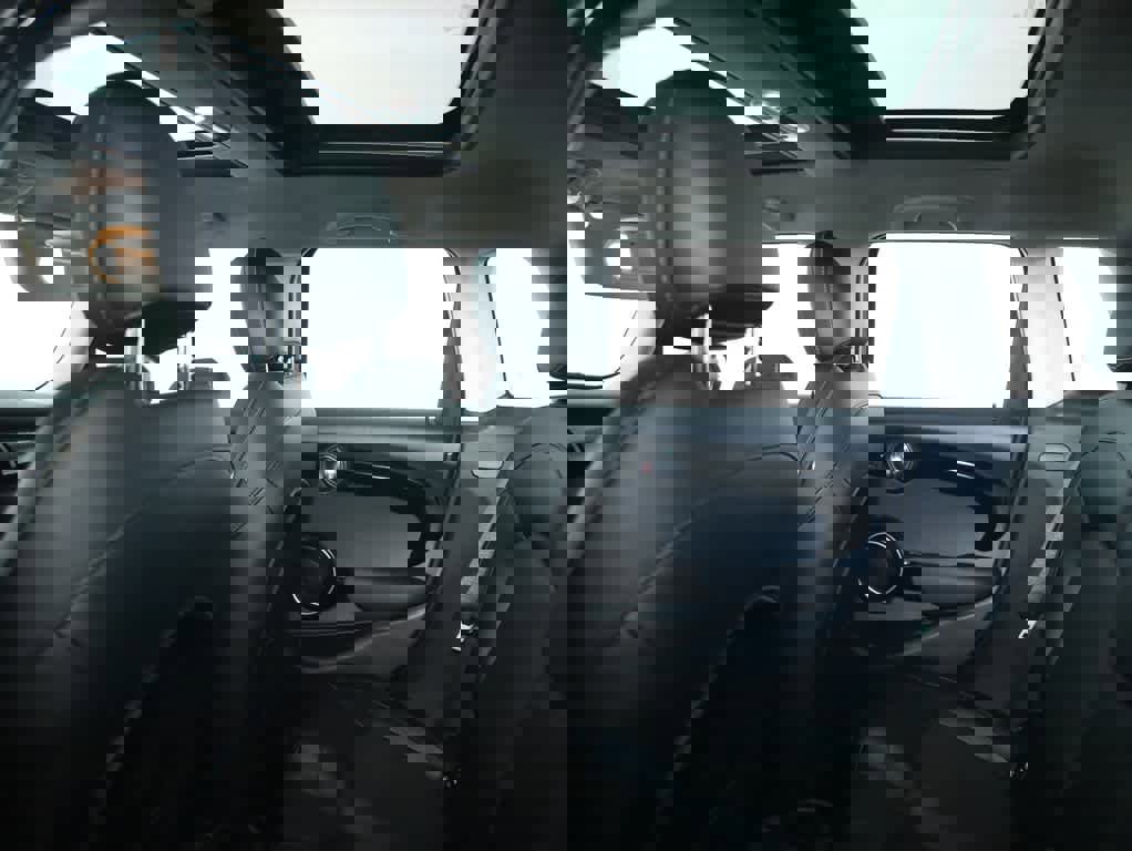 Used 2015 MINI Cooper S image 15