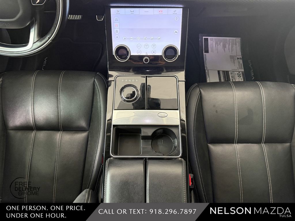 Used 2018 Land Rover Range Rover Velar R-Dynamic SE AWD/4WD image 31