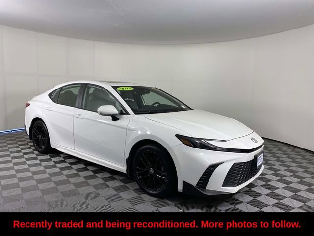 Used 2025 Toyota Camry SE w/ Convenience Package