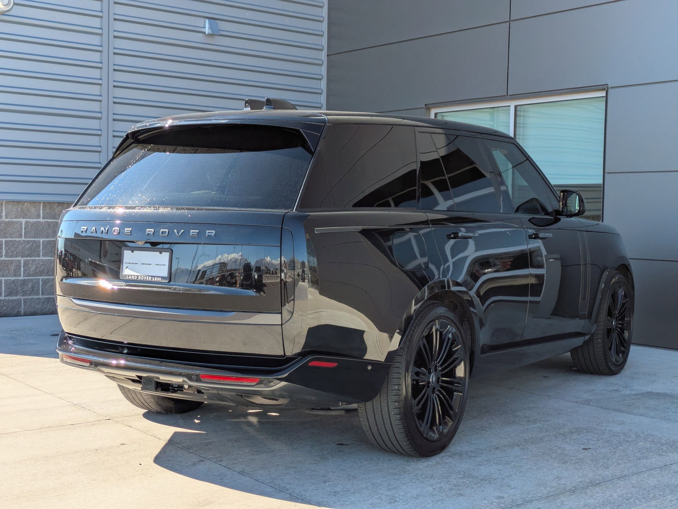 Certified 2024 Land Rover Range Rover SE image 7
