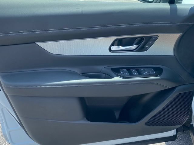 New 2025 Nissan Murano SL AWD/4WD image 12