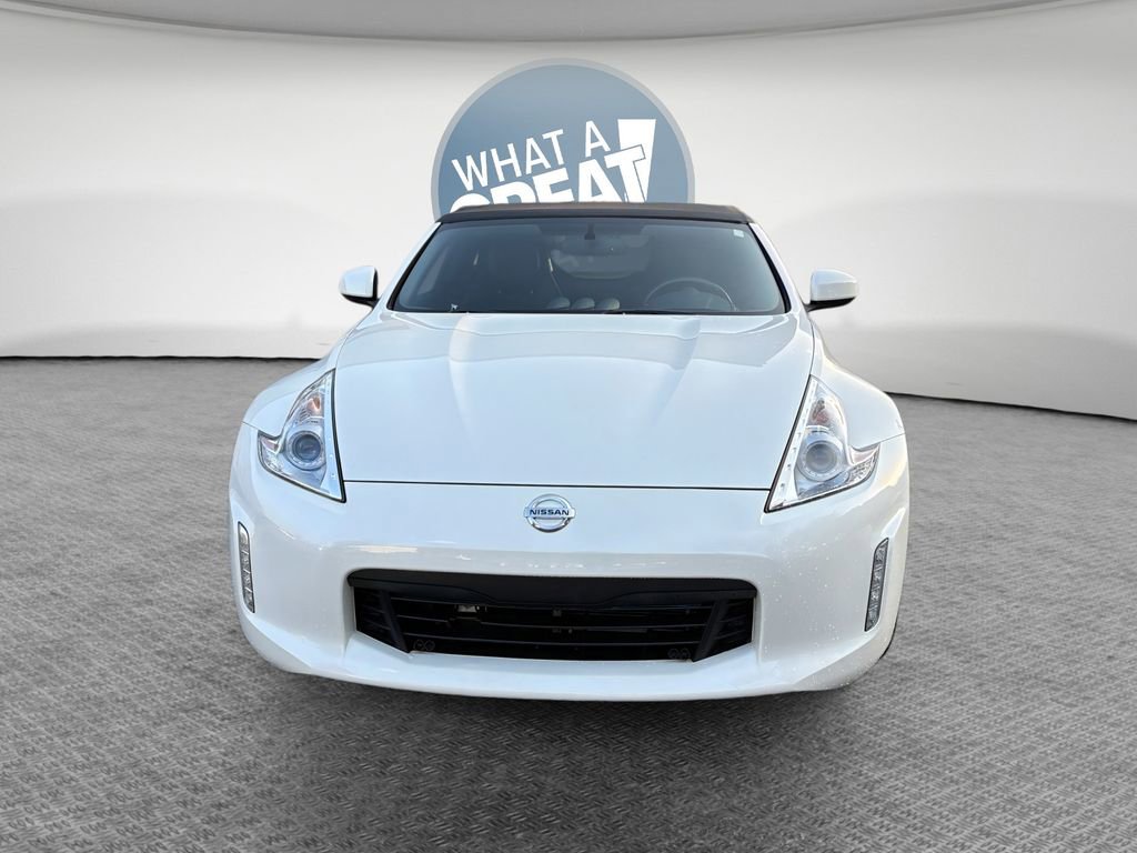 Used 2016 Nissan 370Z Touring image 9