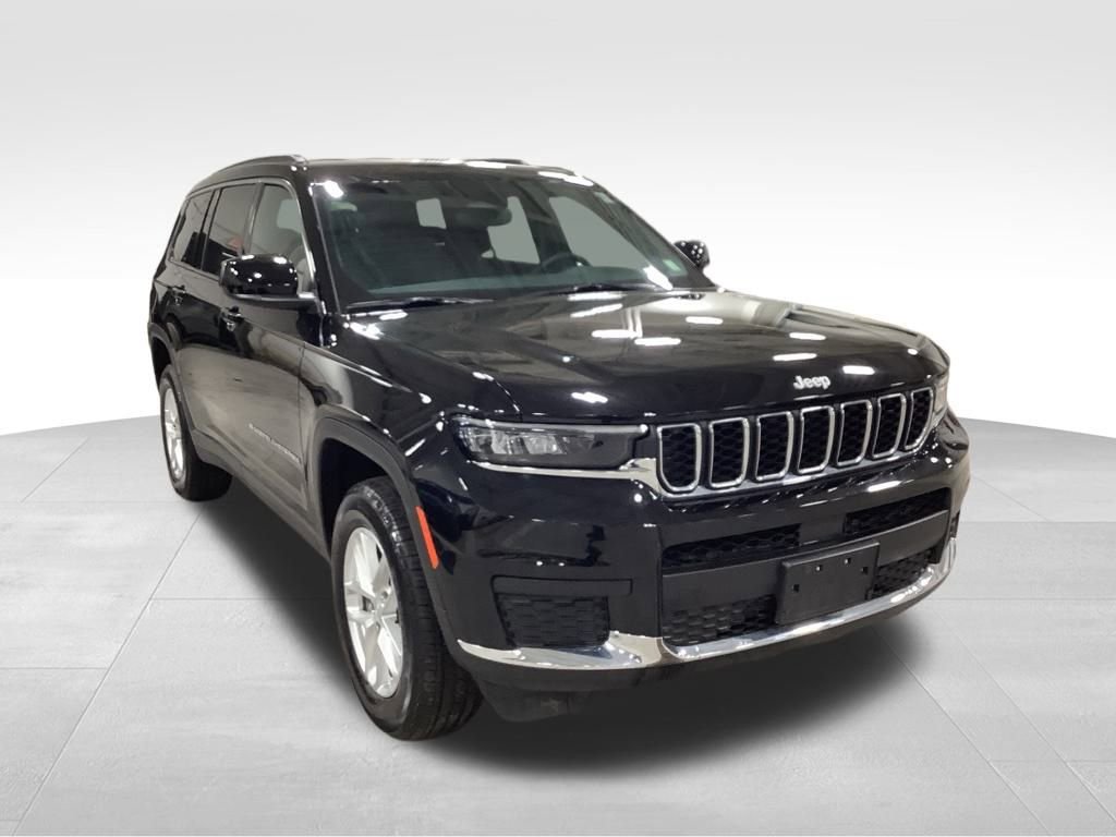 Used 2024 Jeep Grand Cherokee L Laredo image 4