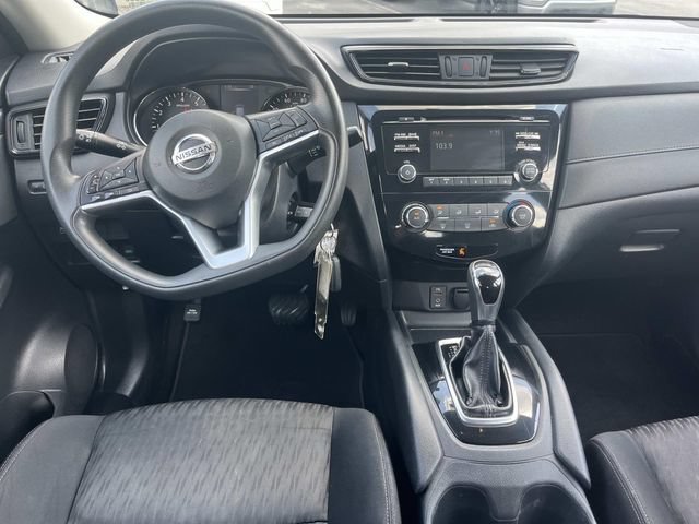 Used 2017 Nissan Rogue S FWD image 12