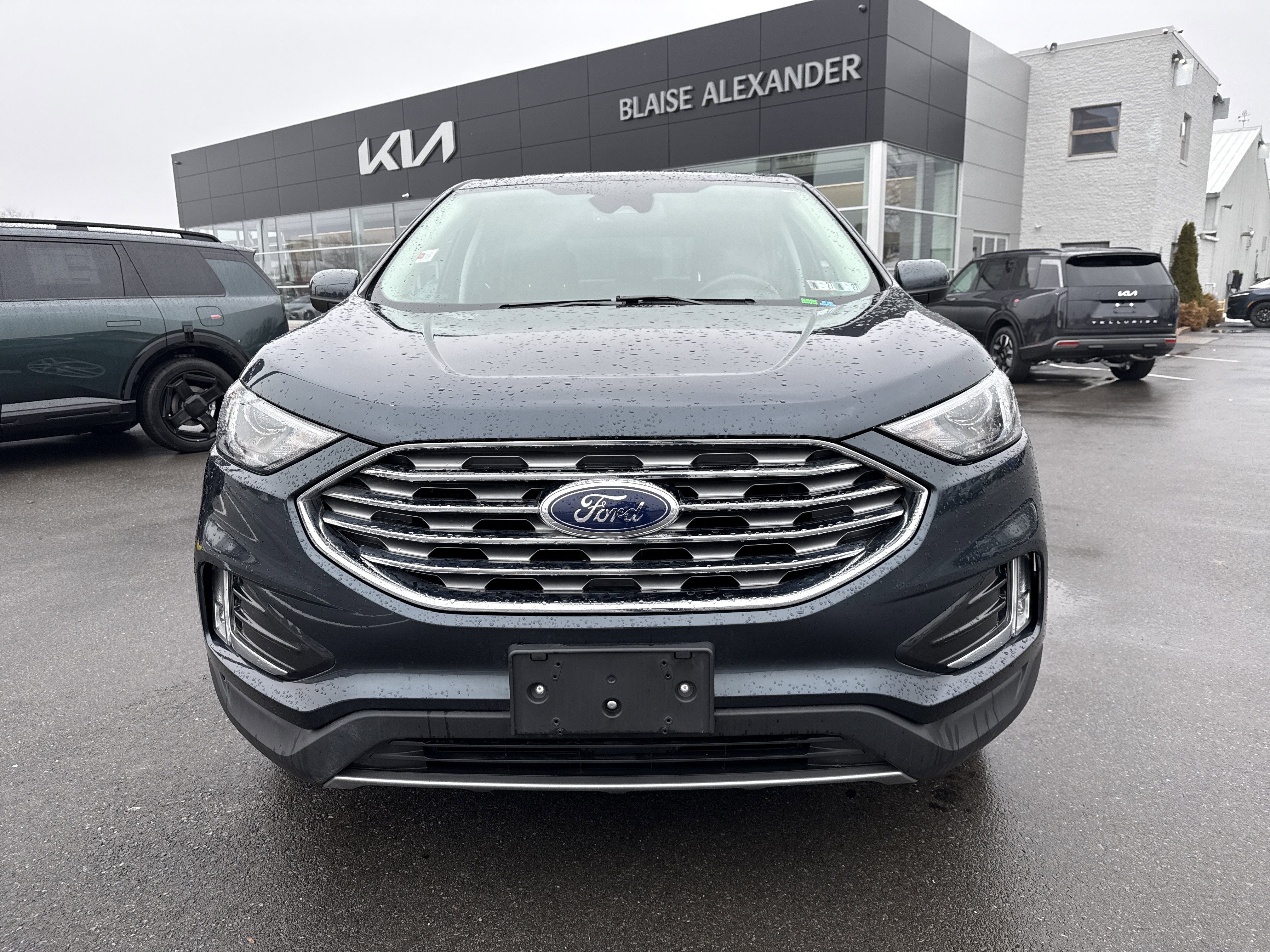 Used 2022 Ford Edge SEL w/ Convenience Package image 9