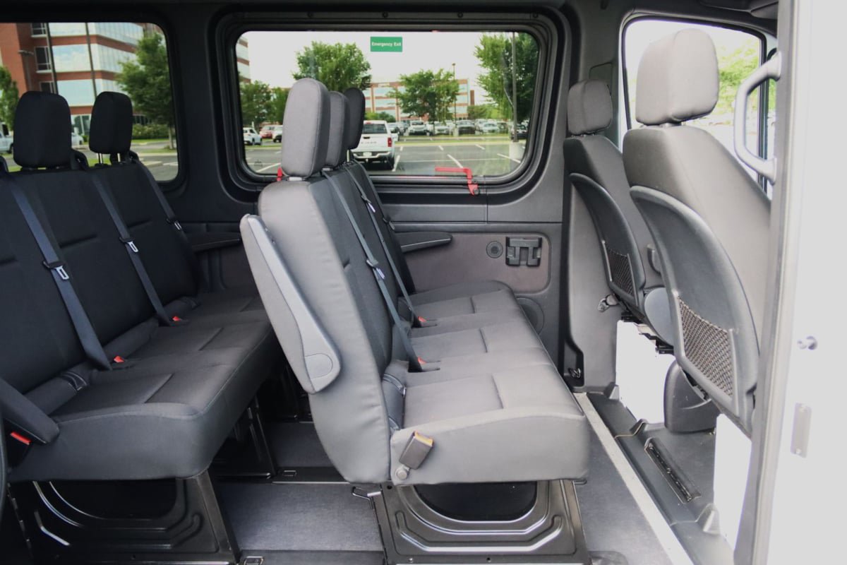 Used 2024 Mercedes-Benz Sprinter 2500 image 37