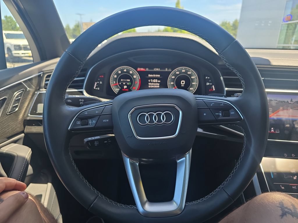 Used 2025 Audi Q7 3.0T Premium Plus AWD/4WD image 12