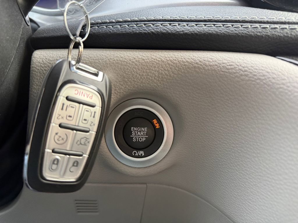 Certified 2023 Chrysler Pacifica Touring-L w/ Uconnect Theater Family Group image 30