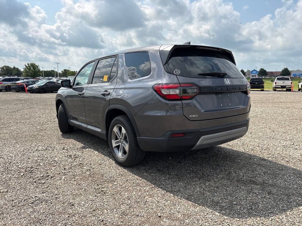 Used 2025 Honda Pilot EX-L image 9