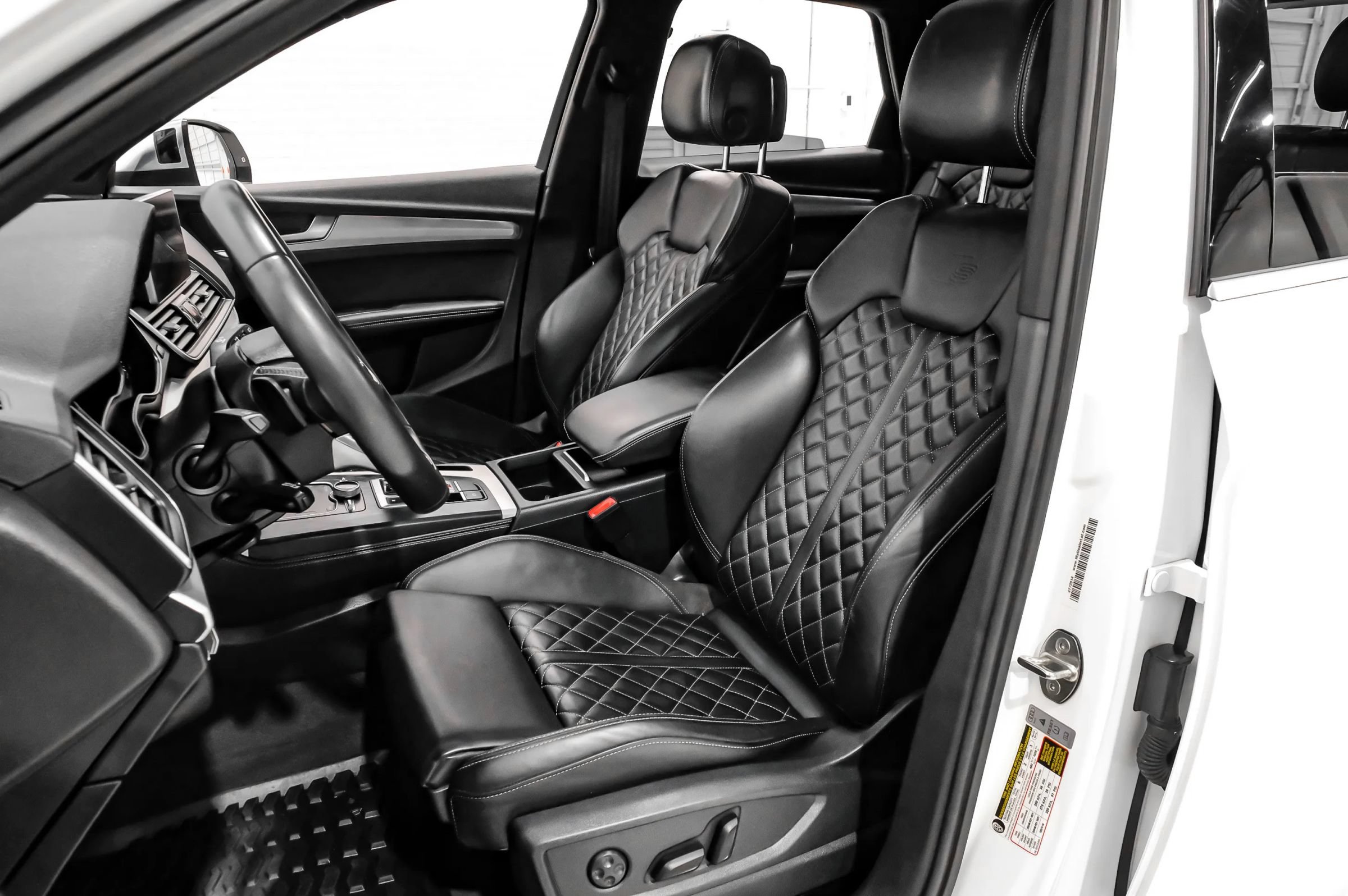 Used 2018 Audi SQ5 Prestige w/ Prestige Package AWD/4WD image 46
