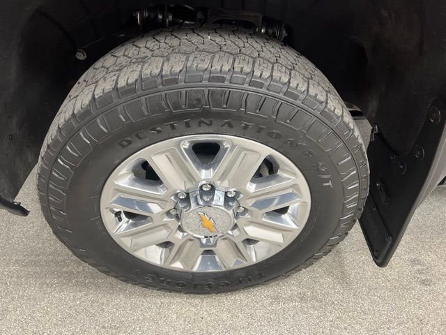 Used 2025 Chevrolet Silverado 3500 High Country w/ High Country Premium Package AWD/4WD image 16