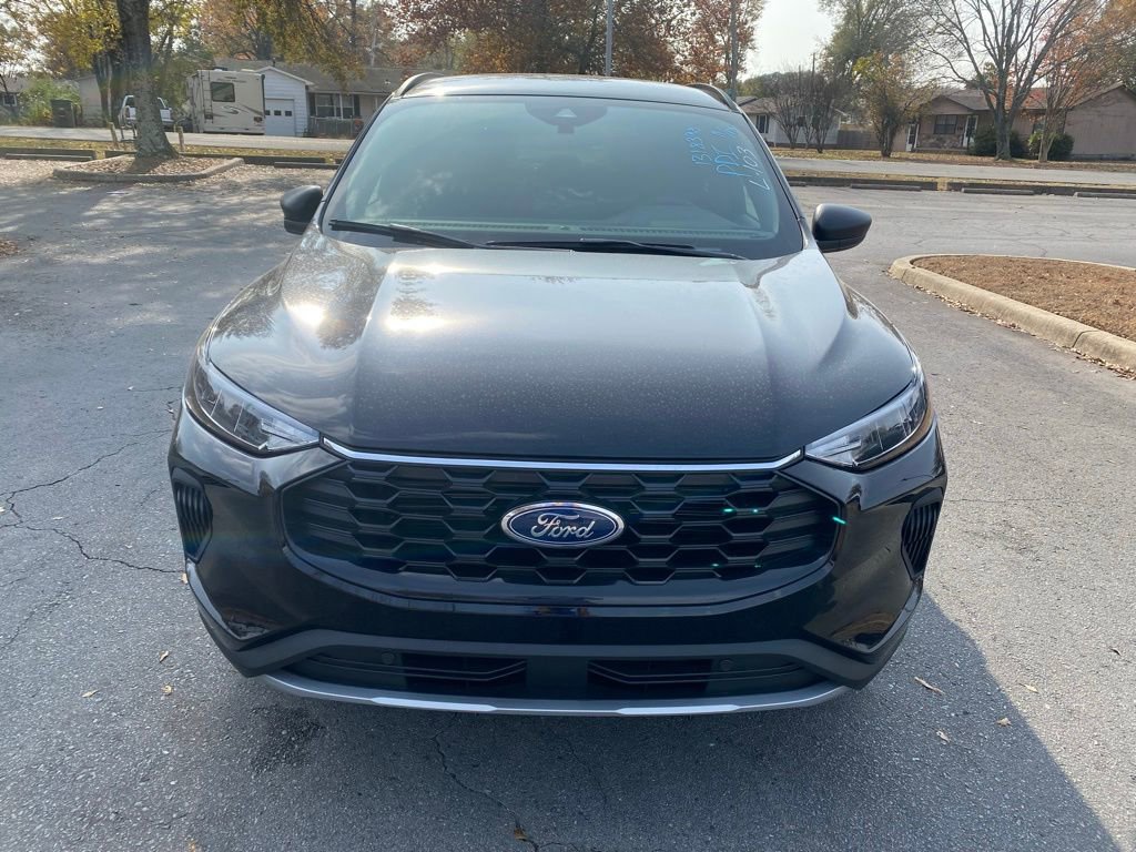 New 2026 Ford Escape ST-Line image 2