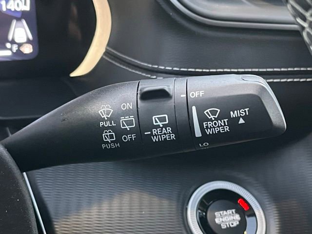 Used 2023 Jeep Grand Cherokee Laredo image 39