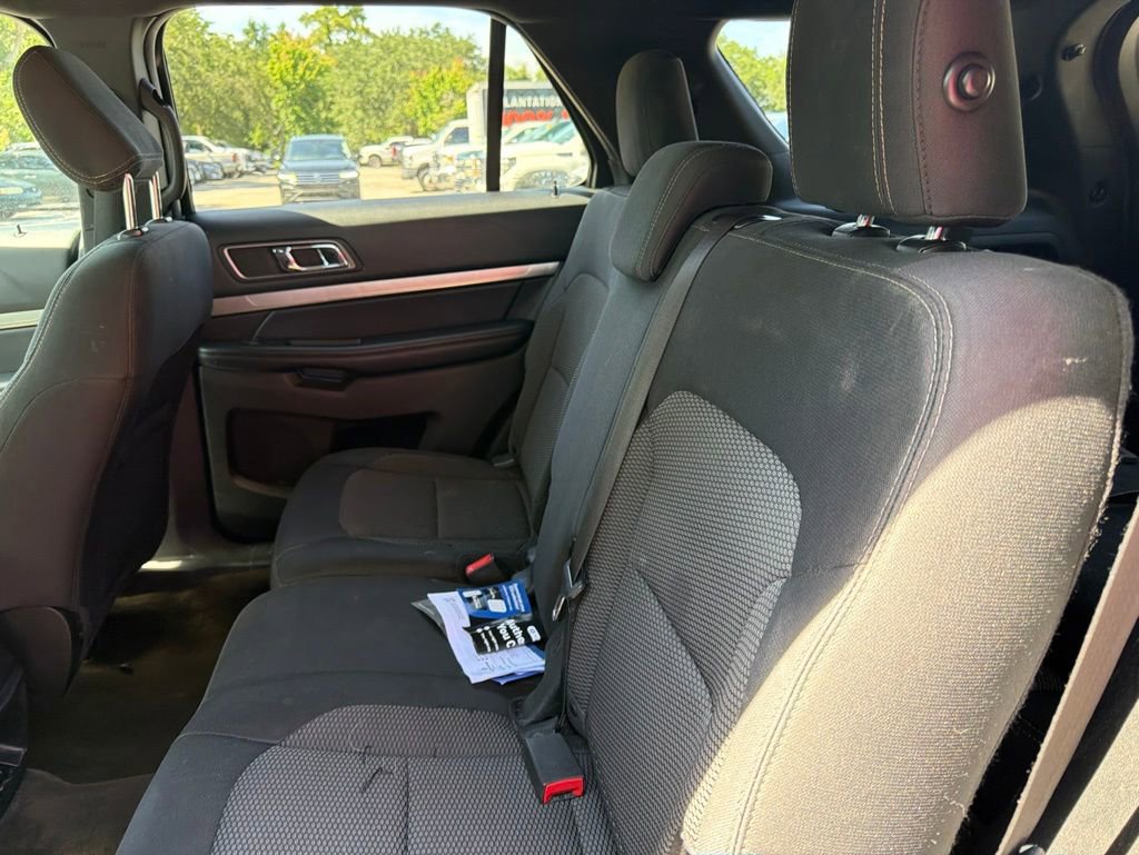 Used 2018 Ford Explorer XLT w/ Class II Trailer Tow Package FWD image 11