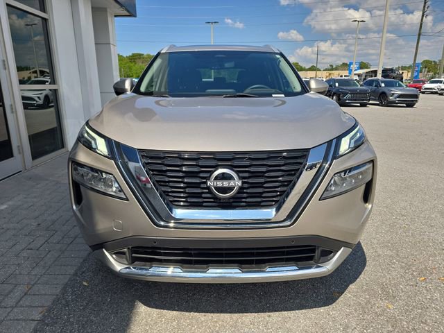 Used 2023 Nissan Rogue Platinum w/ Platinum Premium Package image 2