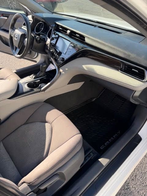 Used 2020 Toyota Camry LE w/ Convenience Package FWD image 18