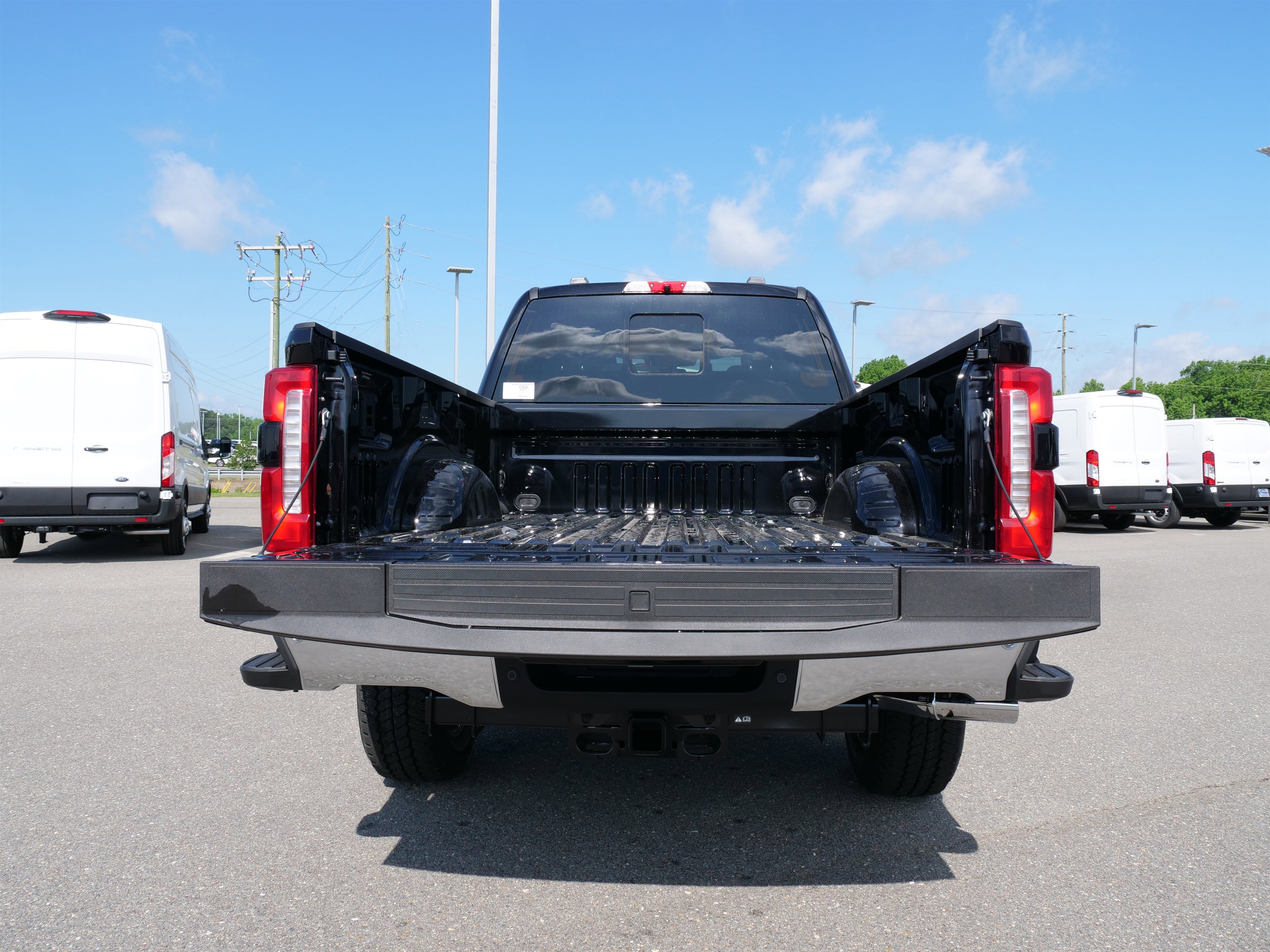 New 2025 Ford F350 Lariat w/ Lariat Ultimate Package image 5