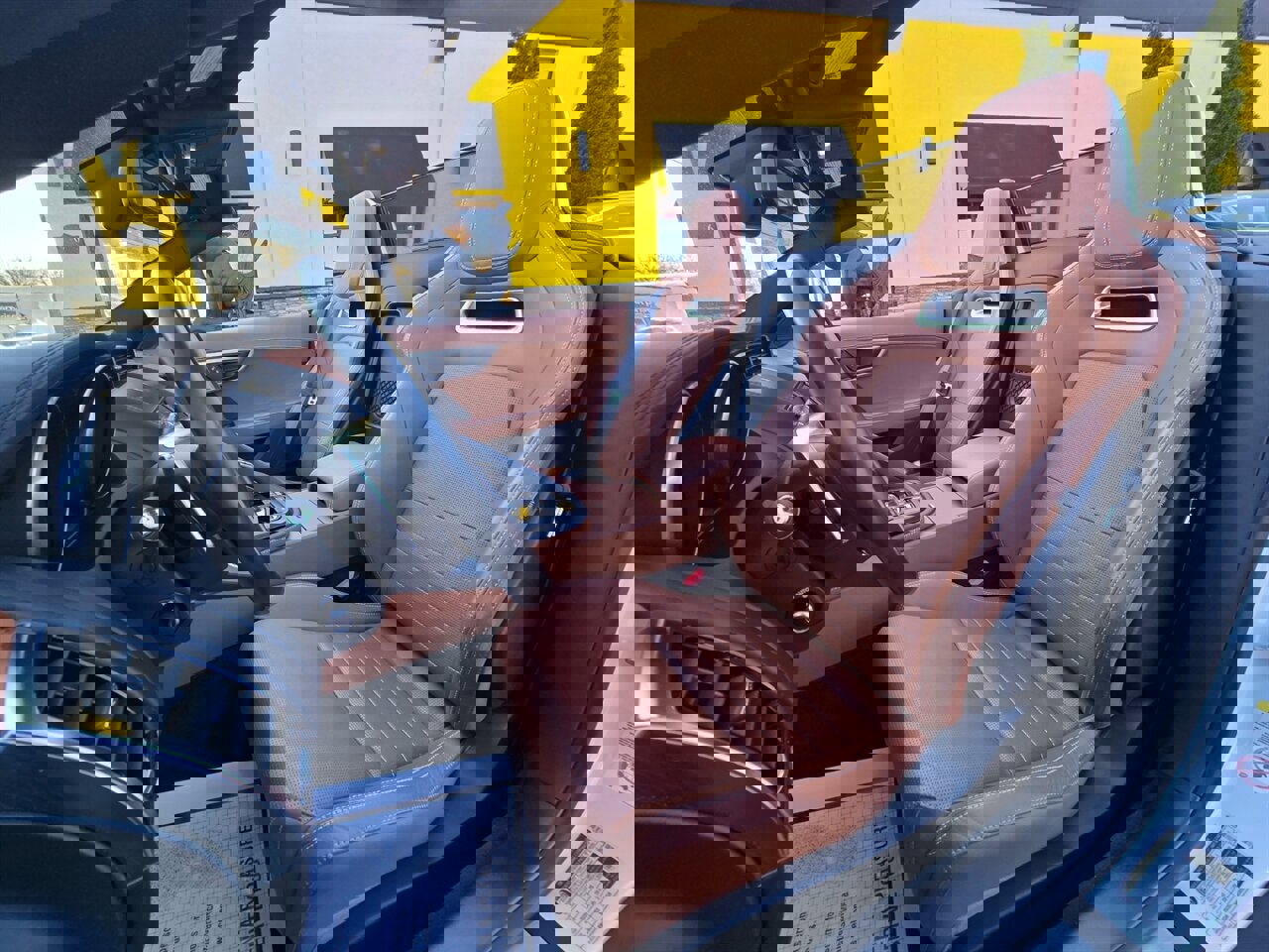 Used 2018 Jaguar F-TYPE R image 18