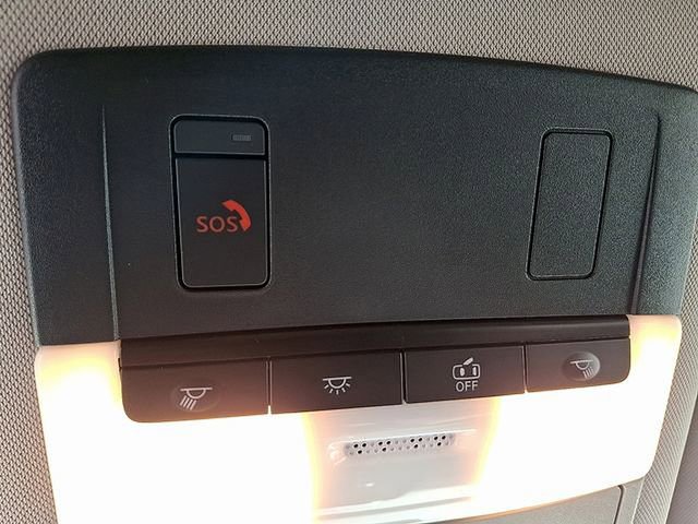 Used 2025 Nissan Rogue SV AWD/4WD image 25