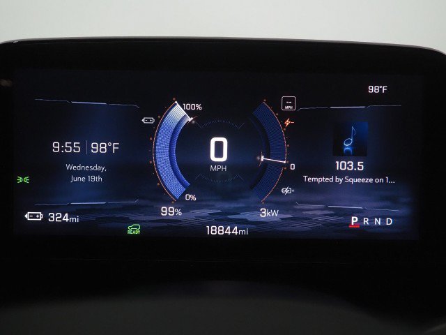 Used 2025 Chevrolet Equinox EV RS FWD image 17