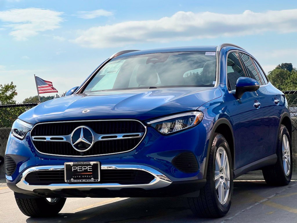 Certified 2026 Mercedes-Benz GLC 300 4MATIC image 4