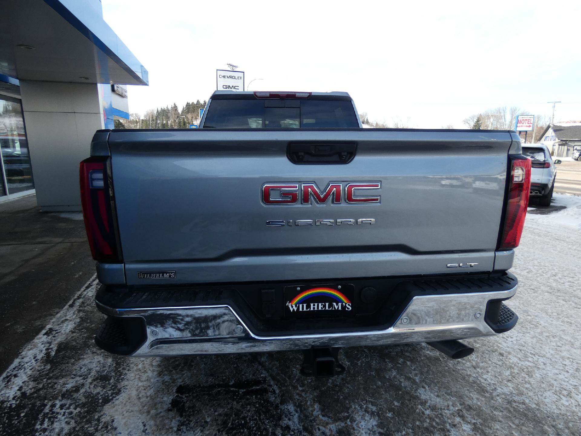 New 2026 GMC Sierra 2500 SLT w/ SLT Premium Package image 4