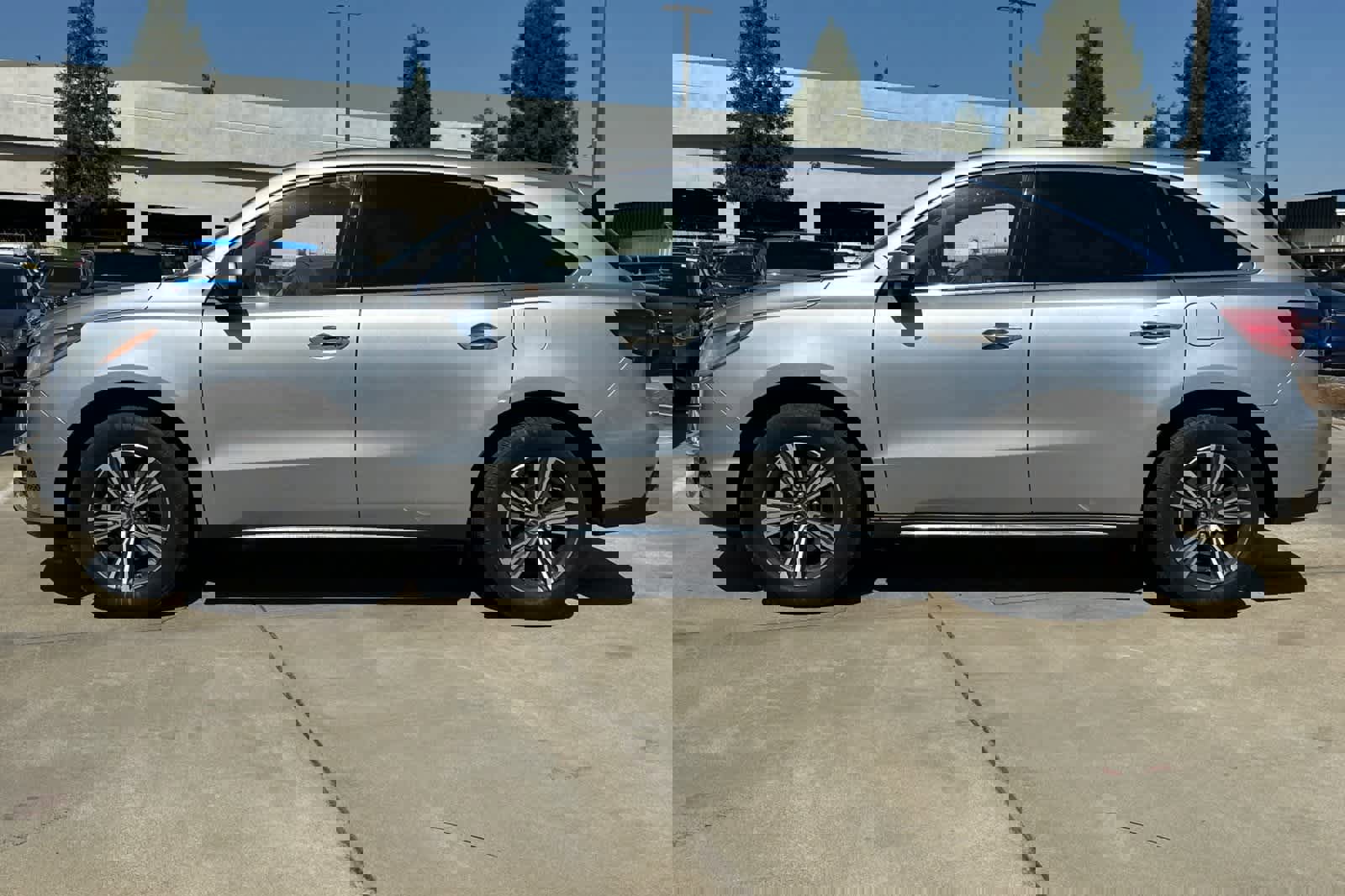 Used 2017 Acura MDX FWD image 6