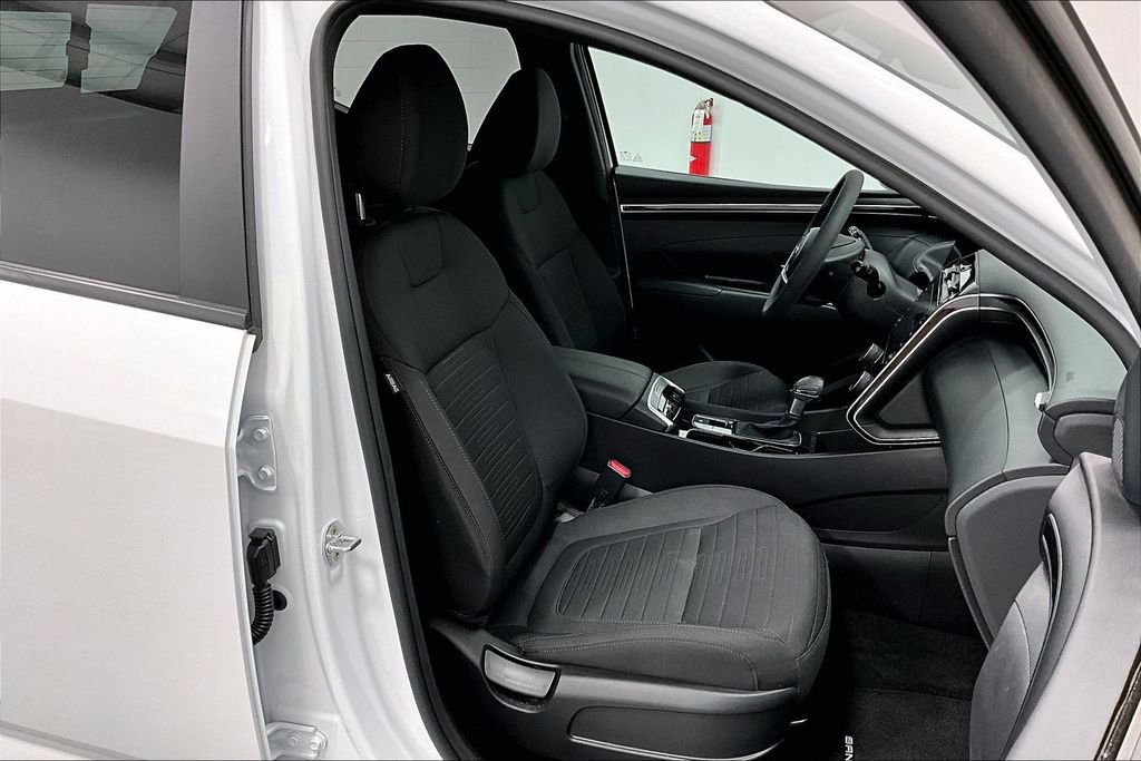 Used 2022 Hyundai Santa Cruz SEL w/ Activity Package FWD image 9