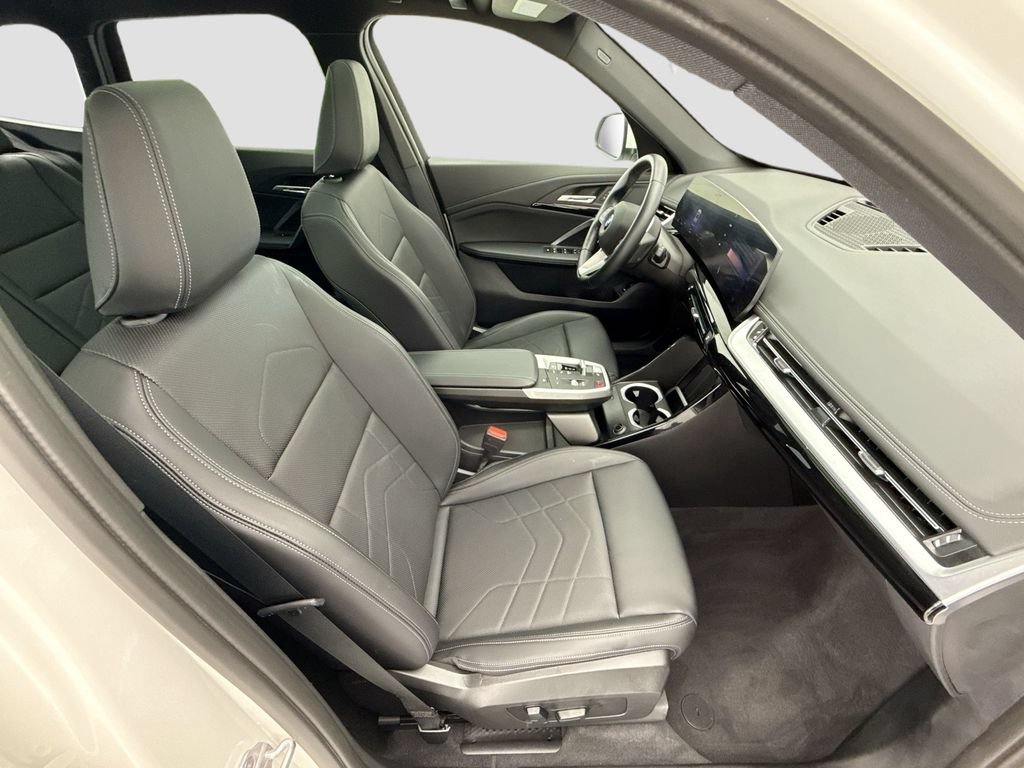 Used 2025 BMW X1 xDrive28i w/ Convenience Package AWD/4WD image 19