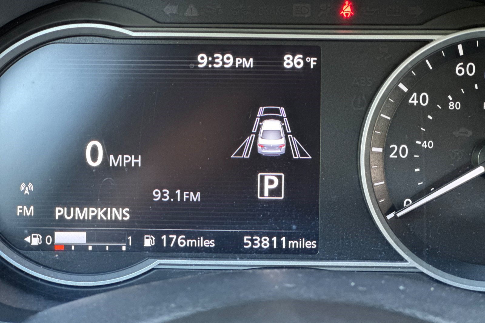 Used 2024 Nissan Versa SV FWD image 23