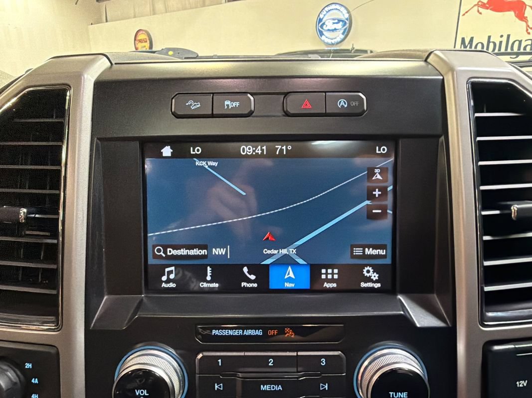Used 2017 Ford F150 Lariat w/ Equipment Group 502A Luxury AWD/4WD image 20
